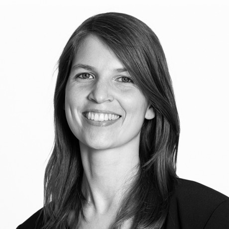 Lena Harsch Proträt schwarz weiß